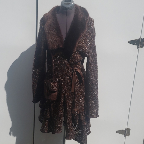 Griffin wrap sweater, size small - Picture 12 of 14